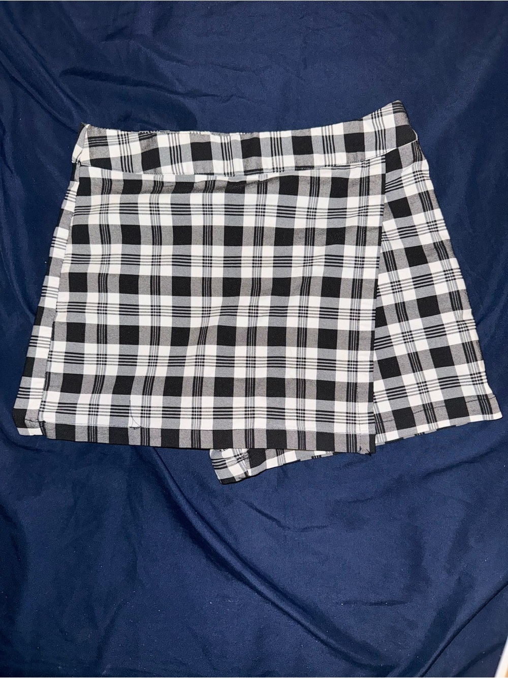 Rue21 Black & White Plaid Wrap Skort